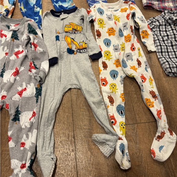 Bundle of Toddler Boys Clothes Size 3t - Sleepers and Shirts - Picture 3 of 10